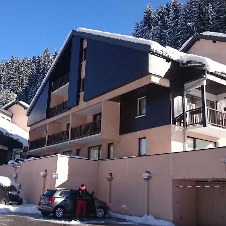 Spacieux 4 Pers, Proche Pistes Et Village, Balcon Et Parking, Areches-beaufort - Fr-1-342-295 Apartment *