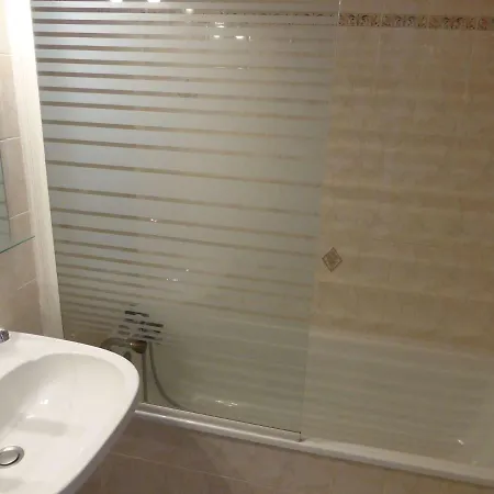 Apartment Spacieux 4 Pers, Proche Pistes Et Village, Balcon Et Parking, Areches-beaufort - Fr-1-342-295